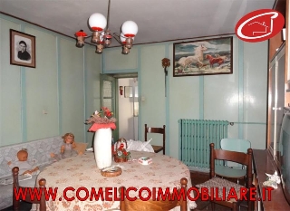 zoom immagine (Casa singola 240 mq, soggiorno, più di 3 camere, zona Santo Stefano di Cadore - Centro)