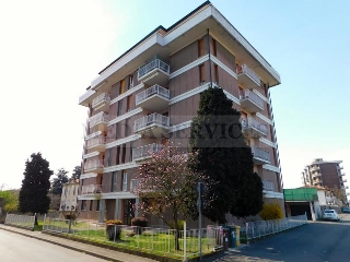 zoom immagine (Appartamento 115 mq, soggiorno, 2 camere, zona Sannazzaro Dè Burgondi - Centro)