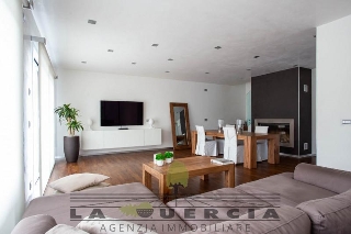 zoom immagine (Villa 216 mq, soggiorno, più di 3 camere, zona Vescovana - Centro)