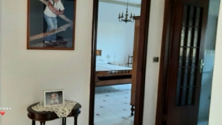 zoom immagine (Appartamento 160 mq, soggiorno, 3 camere, zona Torre del Greco)