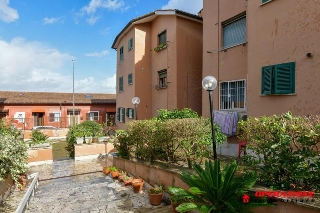 zoom immagine (Appartamento 54 mq, soggiorno, 2 camere, zona Casetta Mattei)