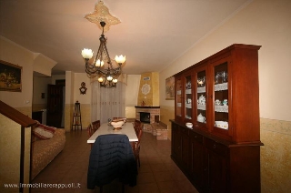 zoom immagine (Casa a schiera 145 mq, 3 camere, zona Torrita di Siena)