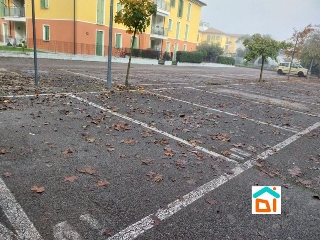 zoom immagine (Posto auto 12 mq, zona Cervignano del Friuli - Centro)