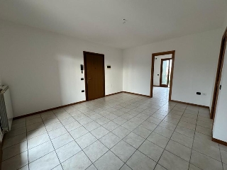 zoom immagine (Appartamento 75 mq, soggiorno, 2 camere, zona Cologna Veneta - Centro)