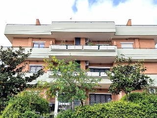 zoom immagine (Appartamento 45 mq, 1 camera, zona Valle Santa)