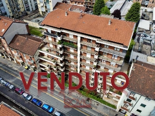 zoom immagine (Appartamento 98 mq, soggiorno, 3 camere, zona Borgata Vittoria)