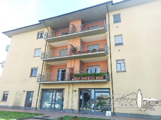 zoom immagine (Appartamento 125 mq, soggiorno, 3 camere, zona Castiglione del Lago)