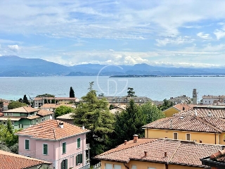 zoom immagine (Appartamento 69 mq, 1 camera, zona Desenzano del Garda - Centro)