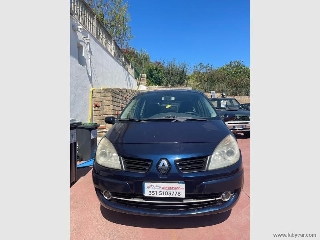 zoom immagine (RENAULT Scénic 1.5 dCi 105 CV Conquest)