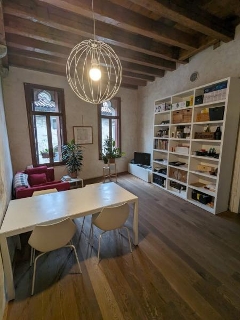 zoom immagine (Appartamento 75 mq, soggiorno, 1 camera, zona Serravalle)